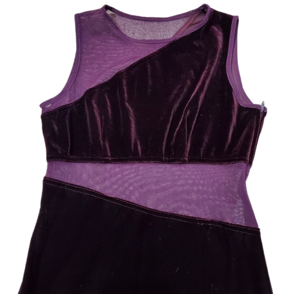 Plum Mesh illusion Cut Out Velvet Formal Evening Gown Dress Size 7-8 - Picture 2 of 10